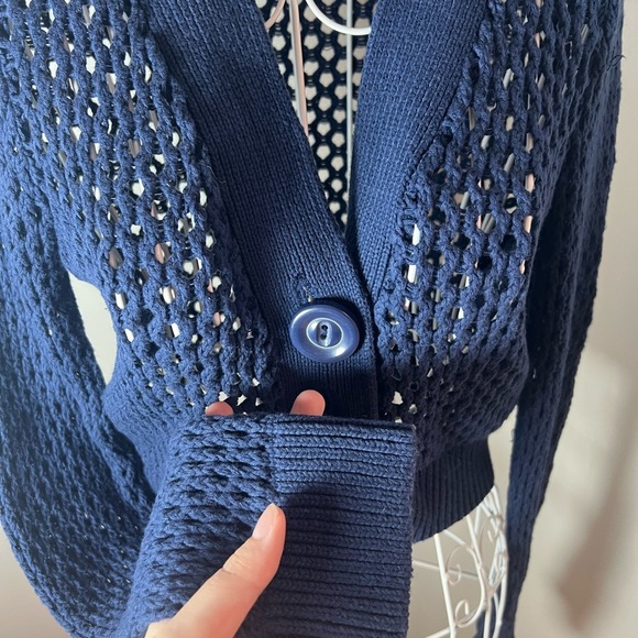 Urban Outfitters Open Knit Cropped Jumbo Button Navy Blue Sweater Cardigan Sz S - Picture 2 of 5